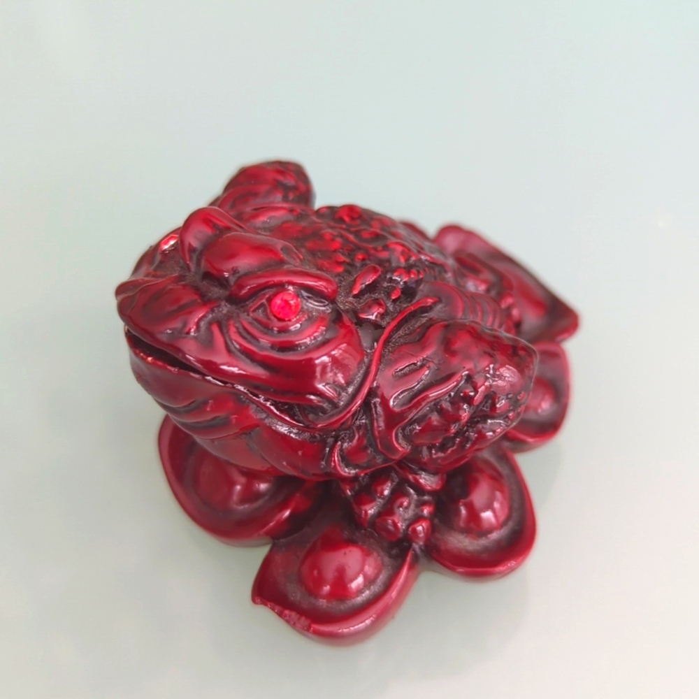 Red Money Frog Chinese Good Luck Charm Decor Resin